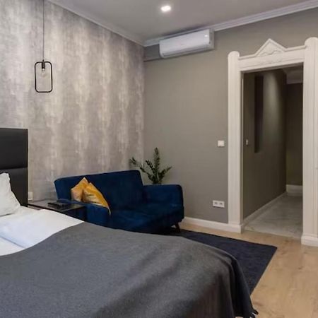 Luxurious Studio Located In The Heart Of Boedapest Buitenkant foto